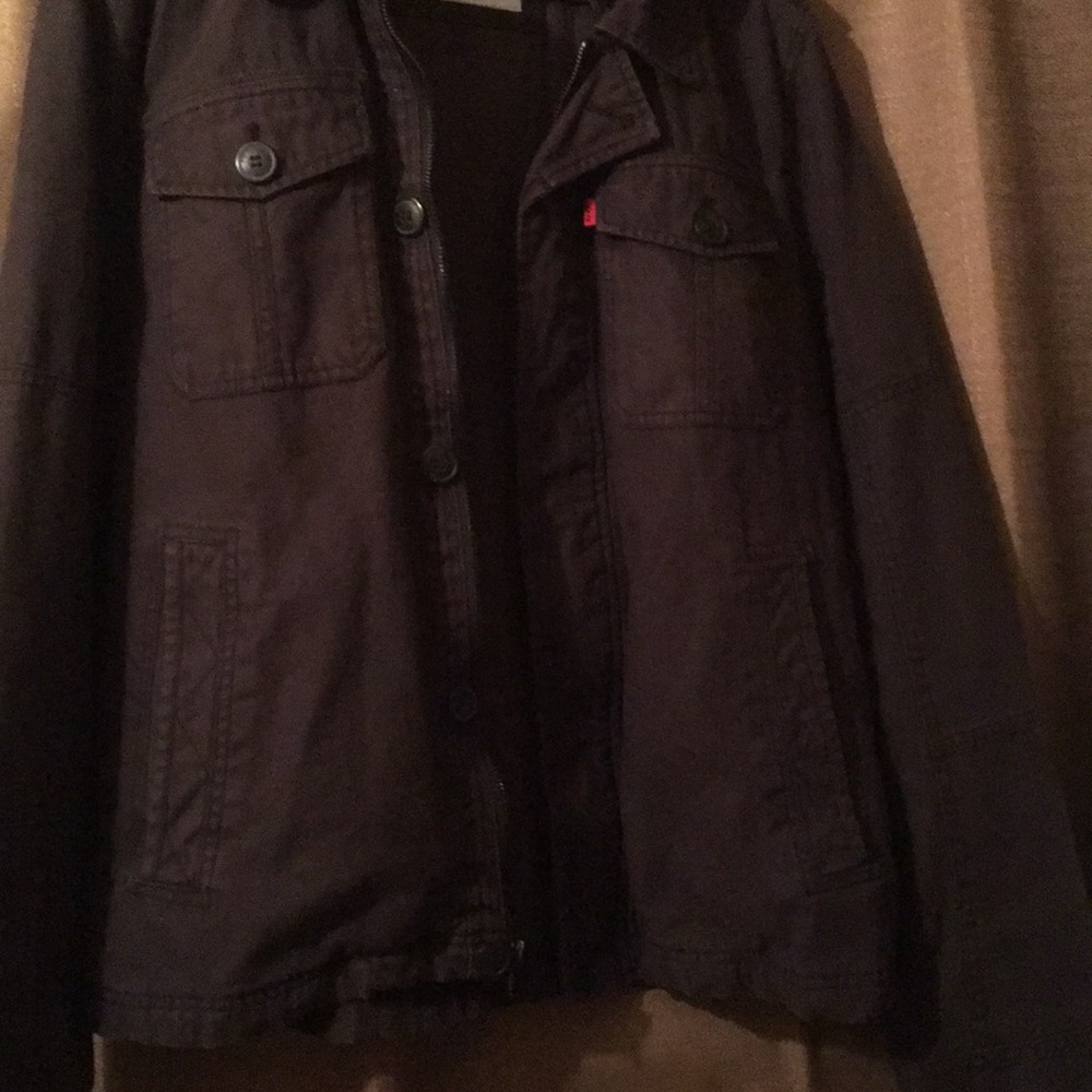 Men’s Jacket - Picture 3 of 6